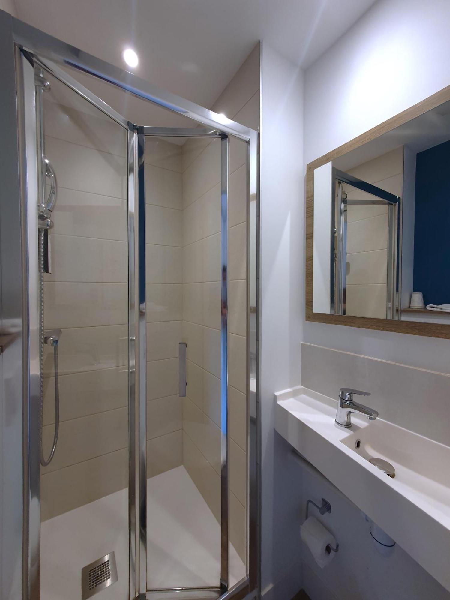 Kyriad Direct Toulon Ouest - La Seyne Sur Mer Dış mekan fotoğraf